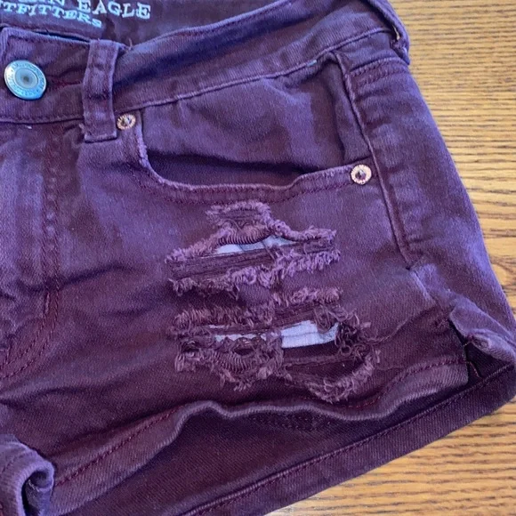 American Eagle maroon shorts - Picture 2 of 6